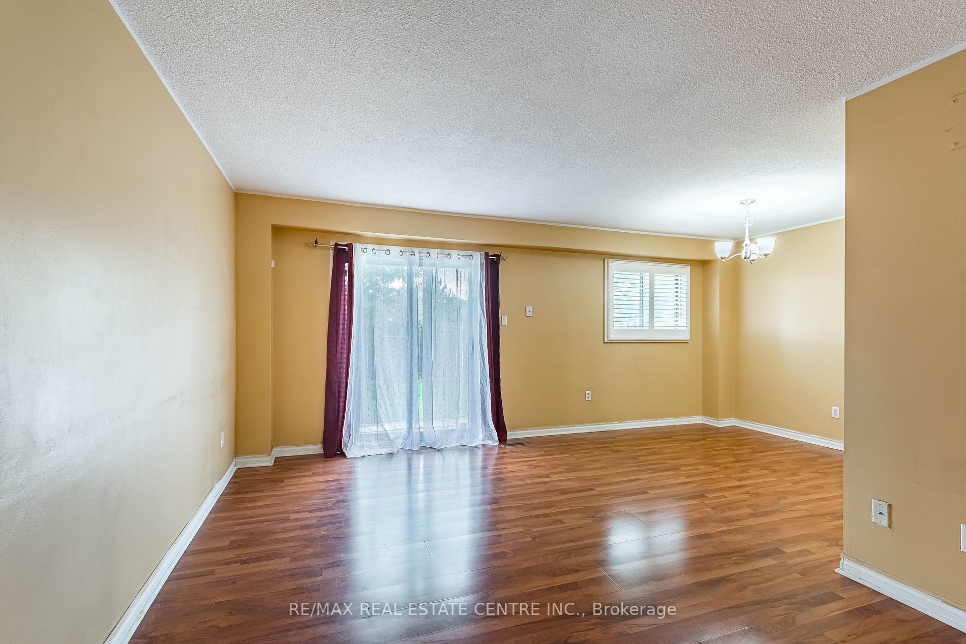 162 Enderby Cres, #162