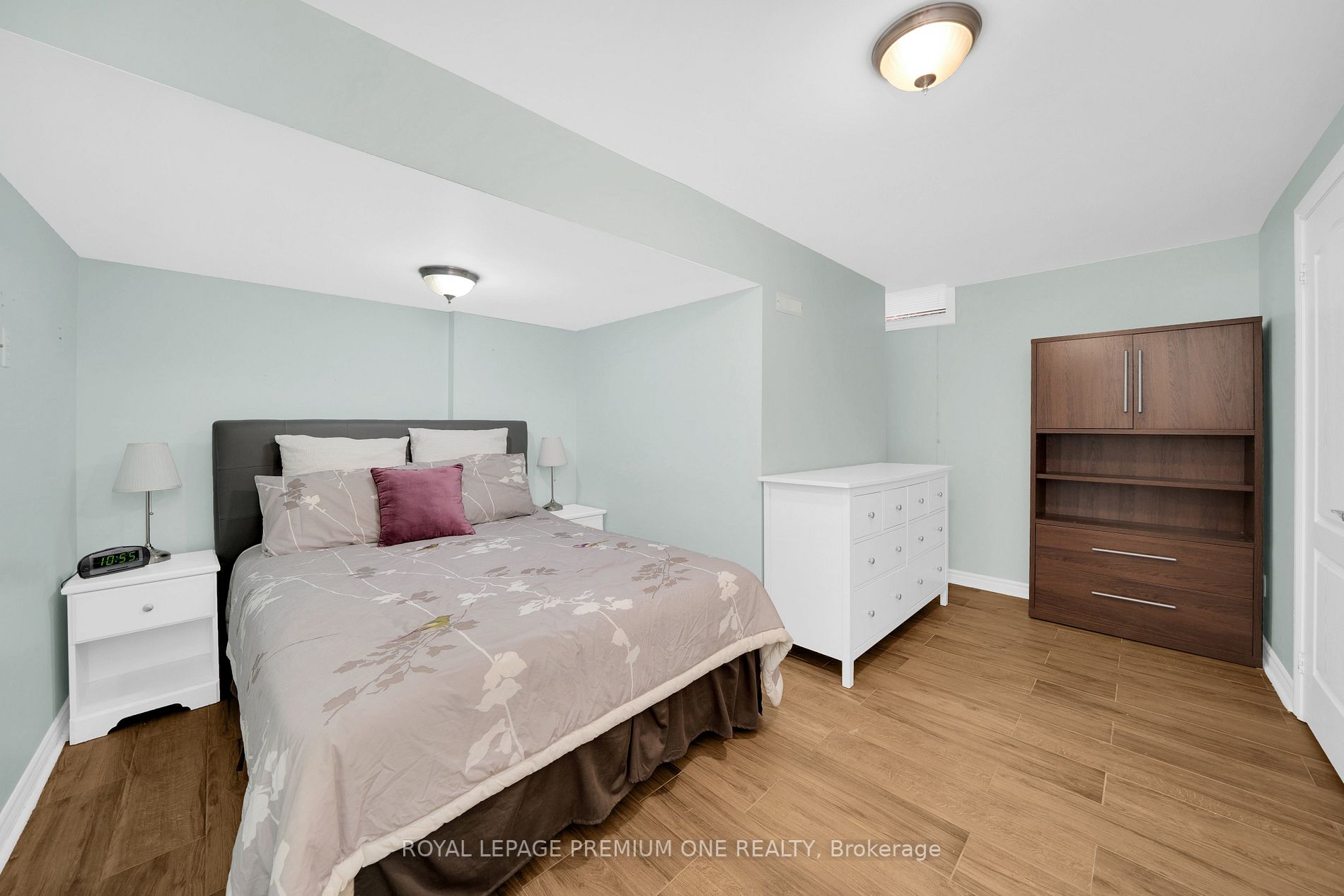 20 Bridgend Cres