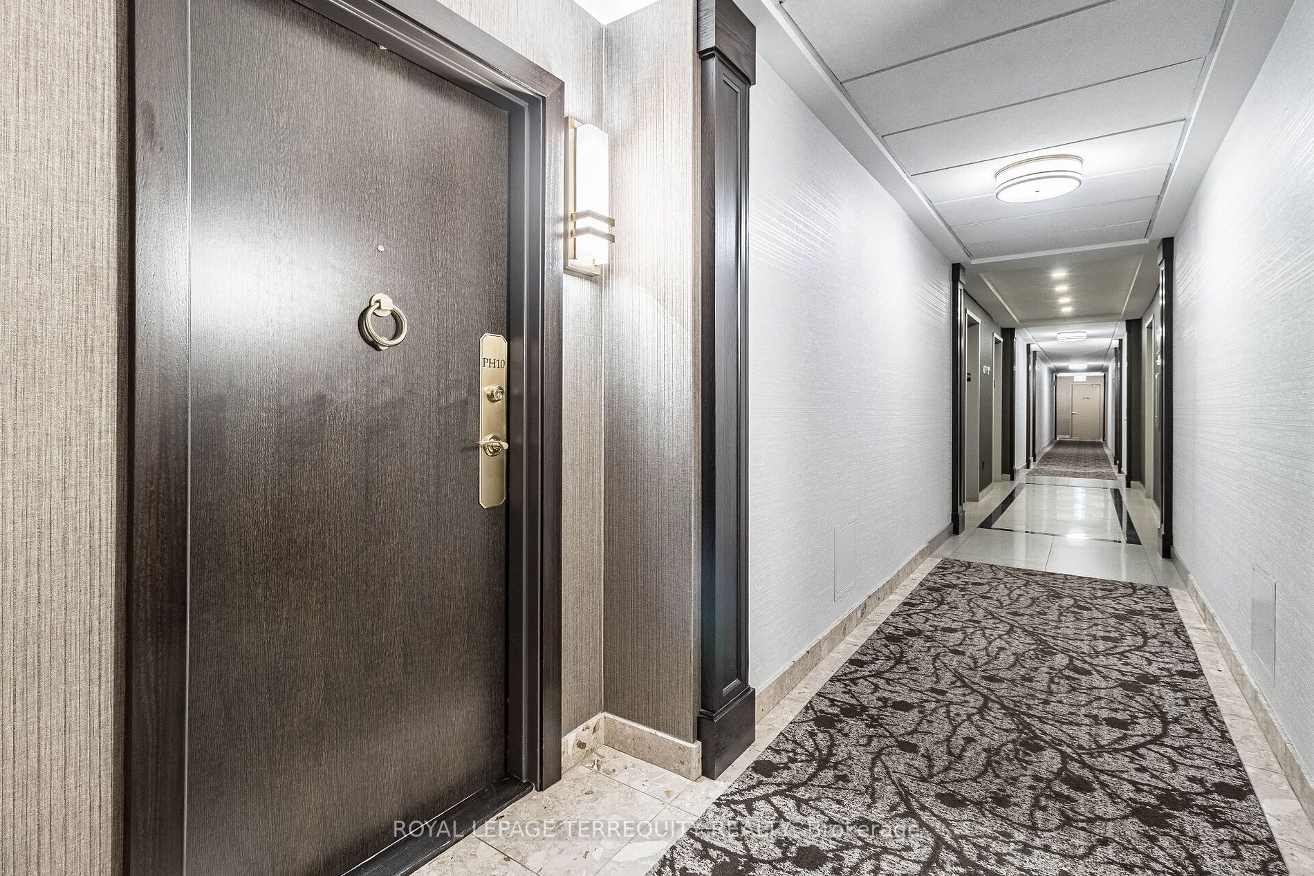 820 Burnhamthorpe Rd, #2310