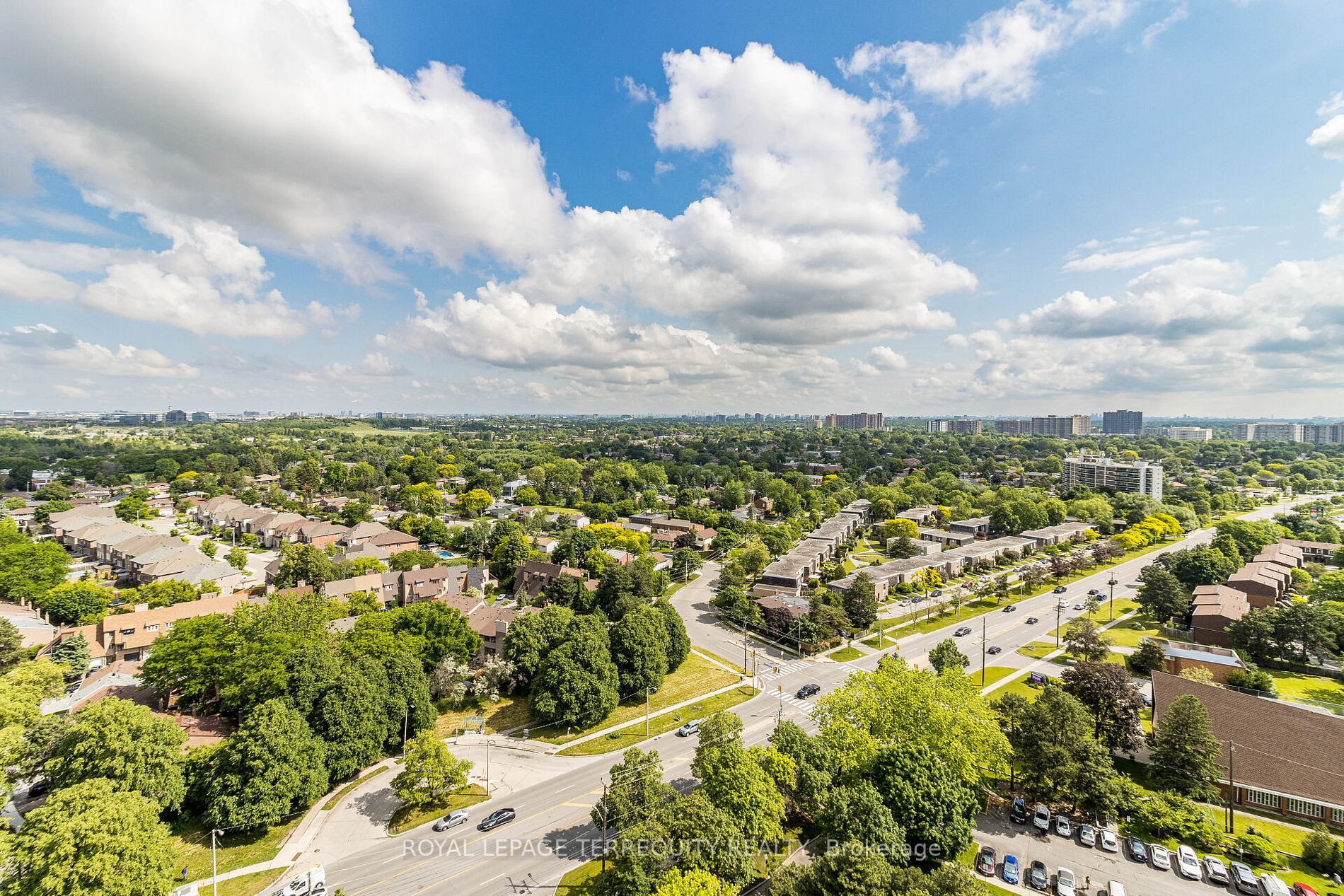 820 Burnhamthorpe Rd, #2310