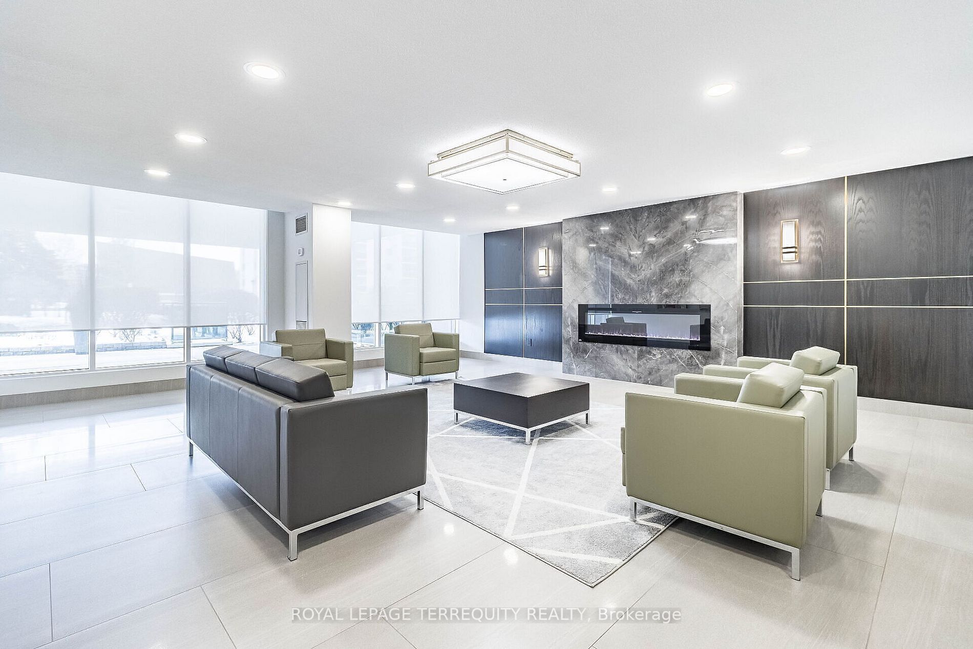 820 Burnhamthorpe Rd, #2310