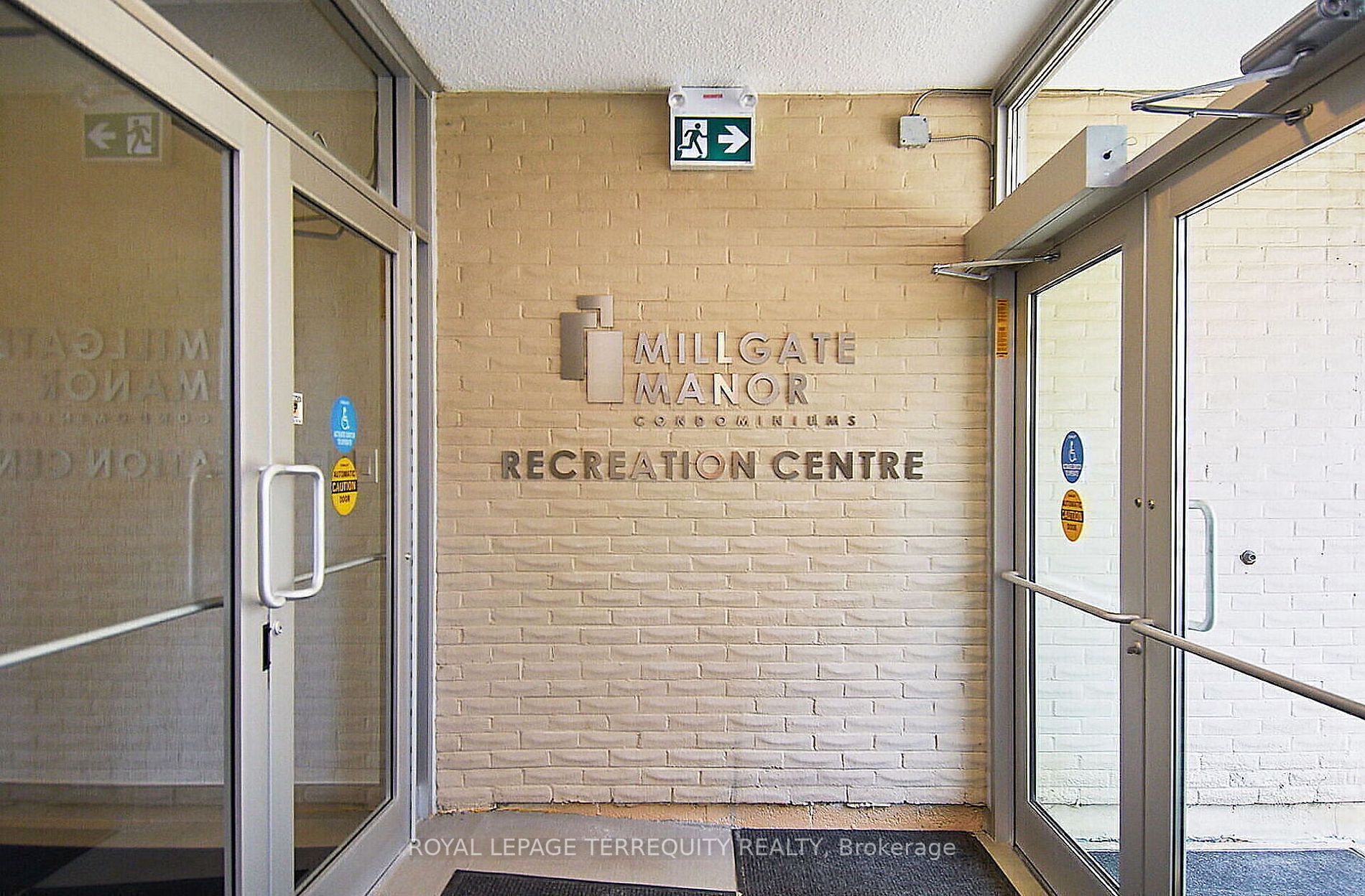 820 Burnhamthorpe Rd, #2310