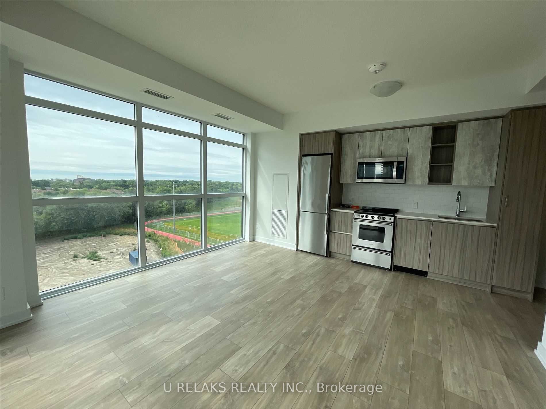 251 Manitoba St, #715