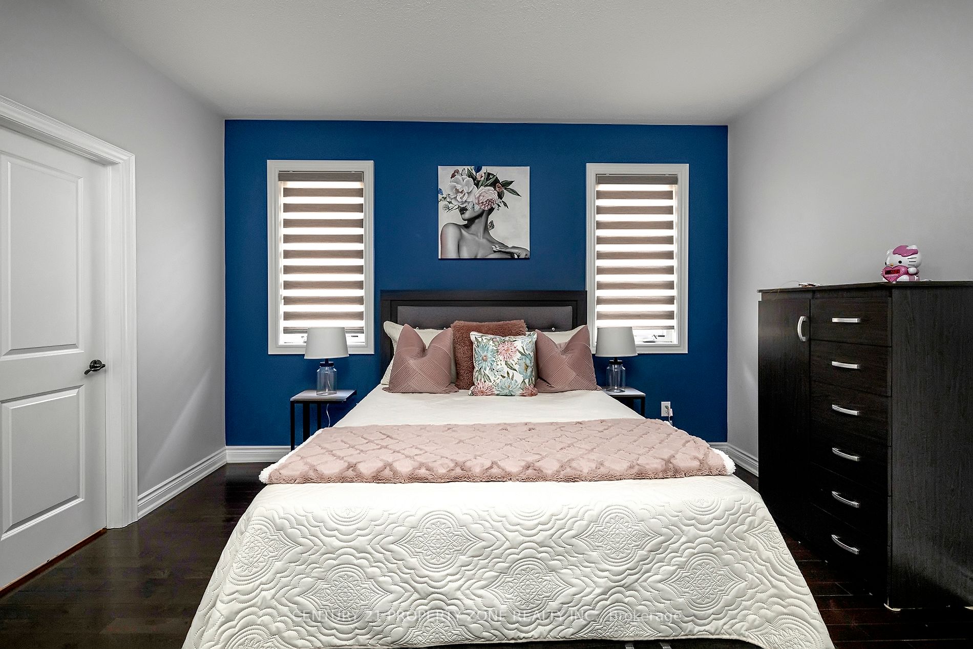 16 Ladbrook Cres