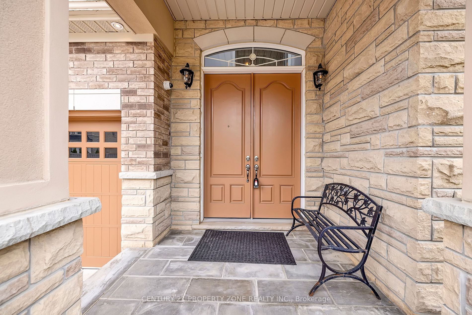 16 Ladbrook Cres