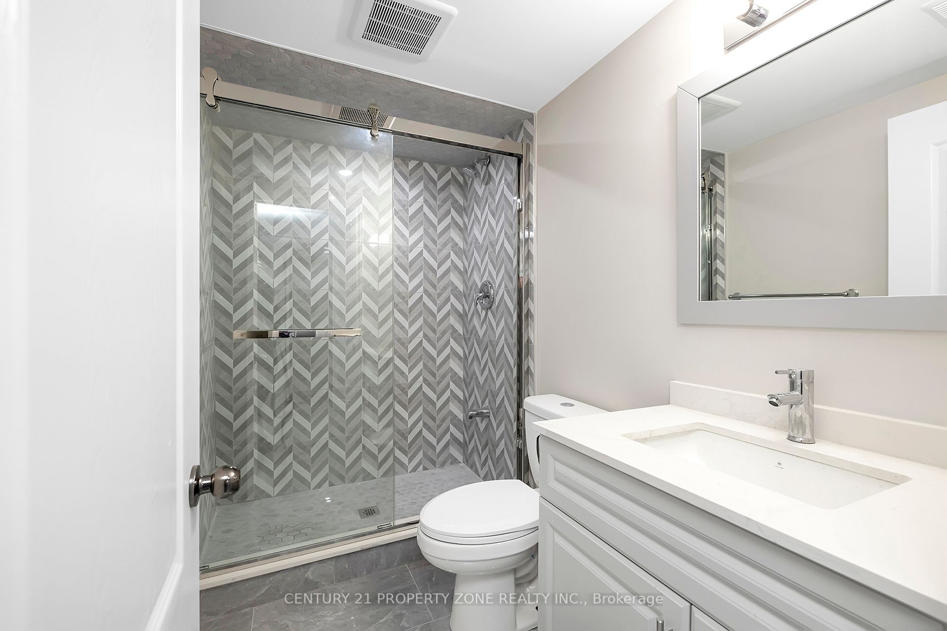 16 Ladbrook Cres