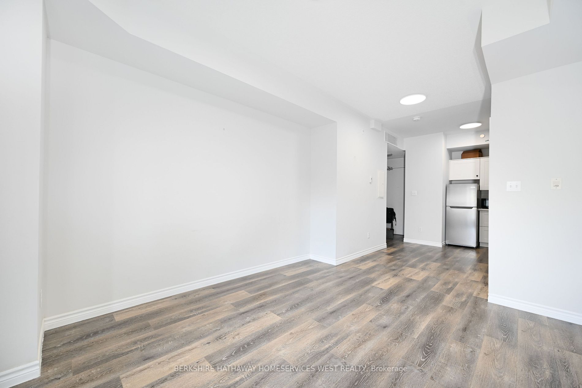 5150 Winston Churchill Boulevard, #107