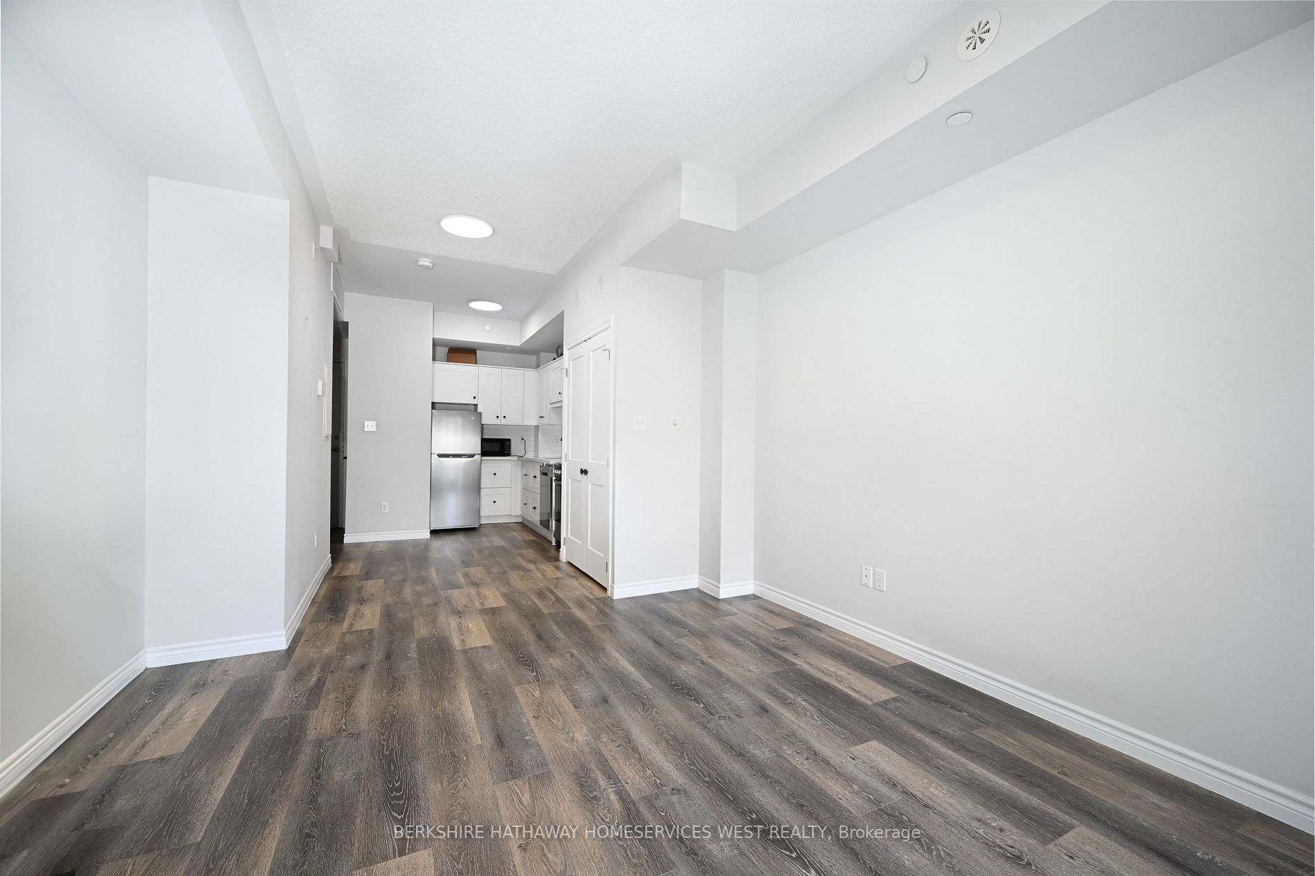 5150 Winston Churchill Boulevard, #107