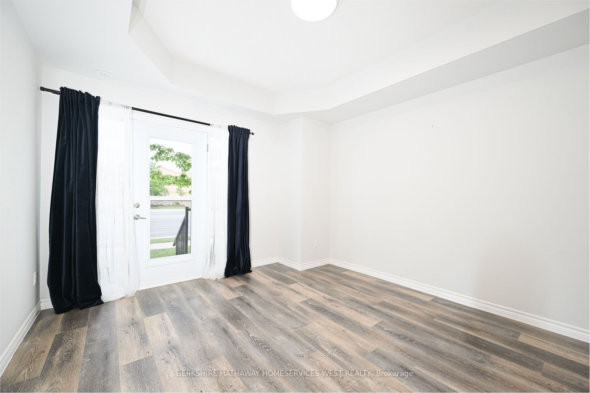 5150 Winston Churchill Boulevard, #107