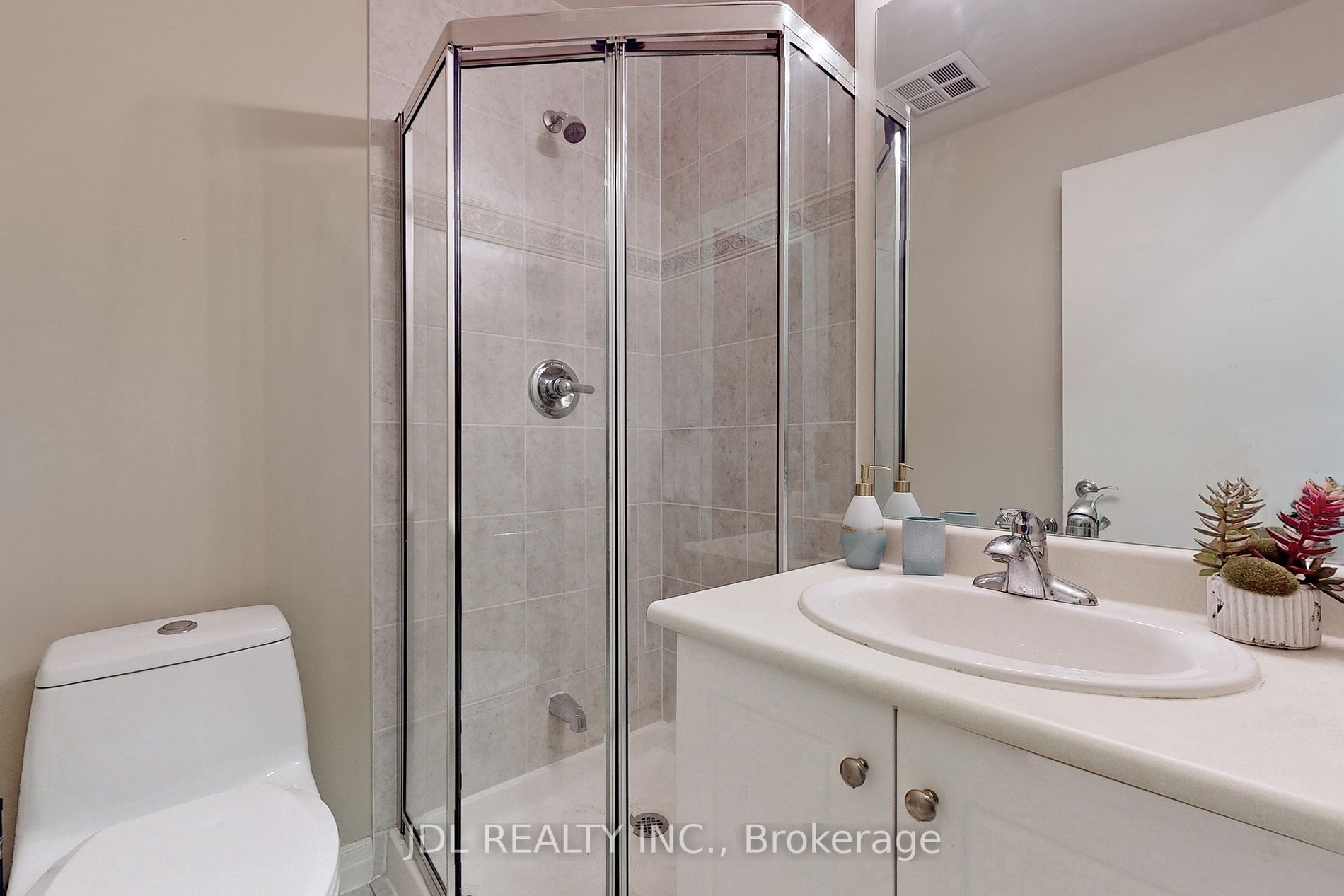 1359 Rathburn Rd E, #1614