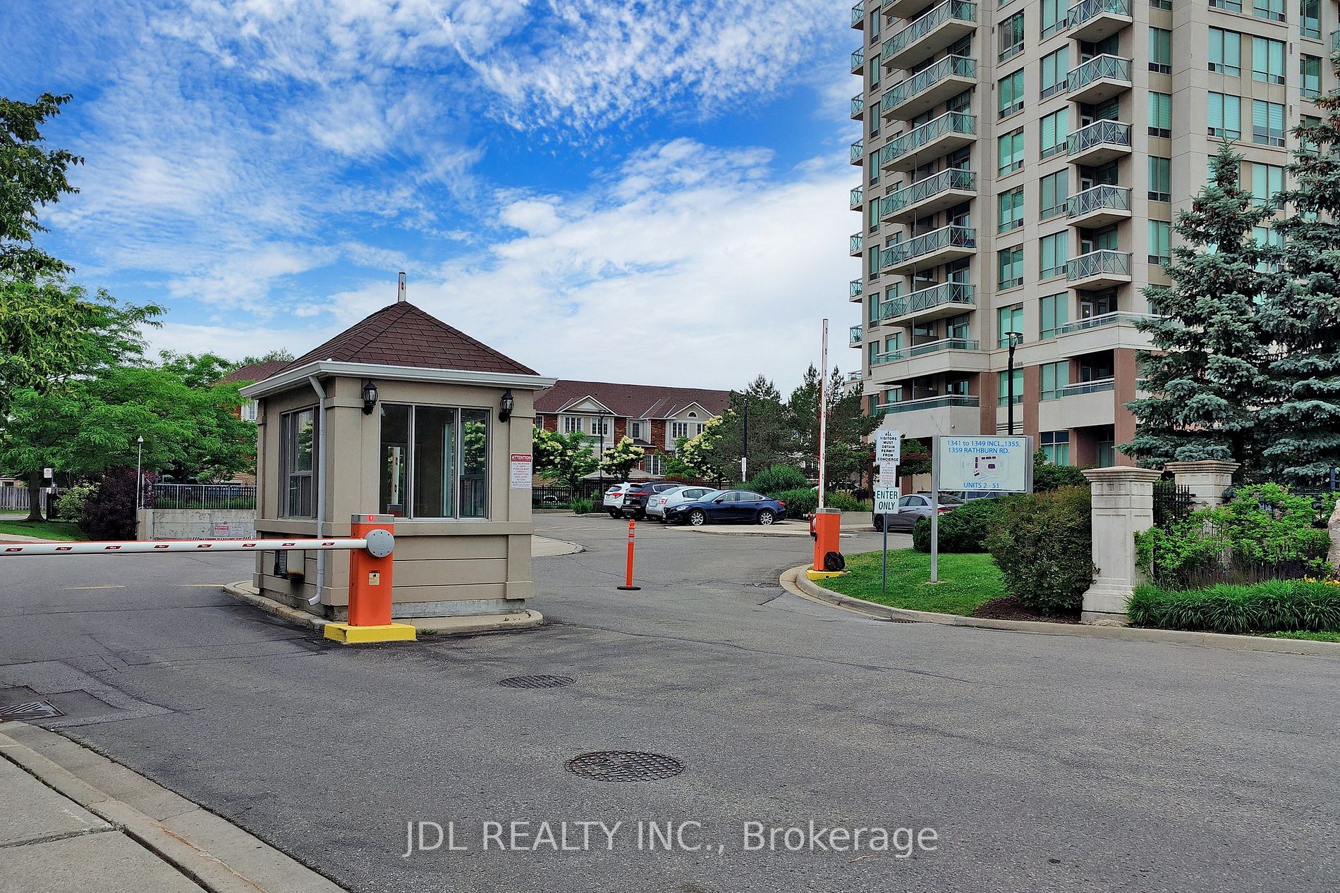 1359 Rathburn Rd E, #1614