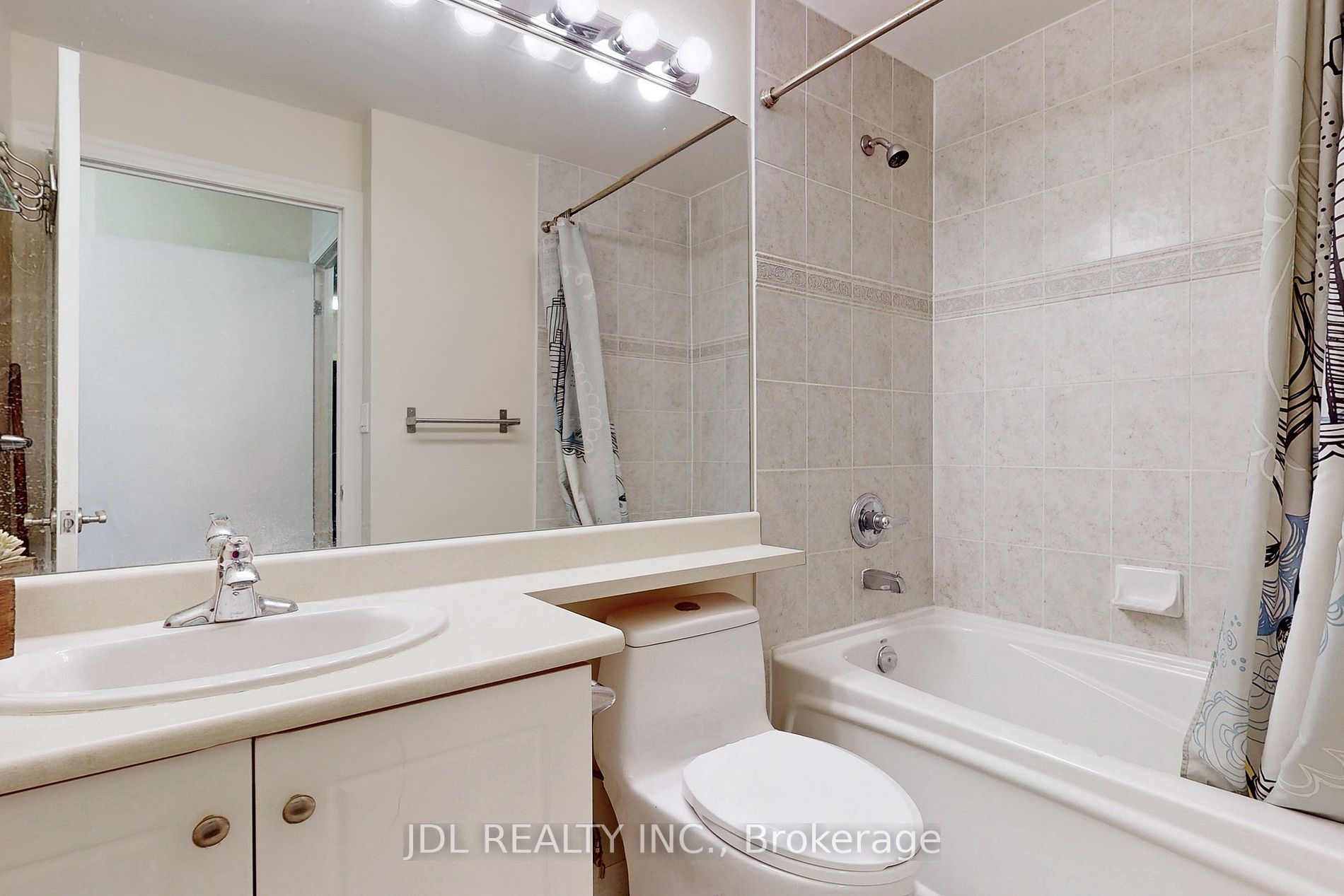 1359 Rathburn Rd E, #1614