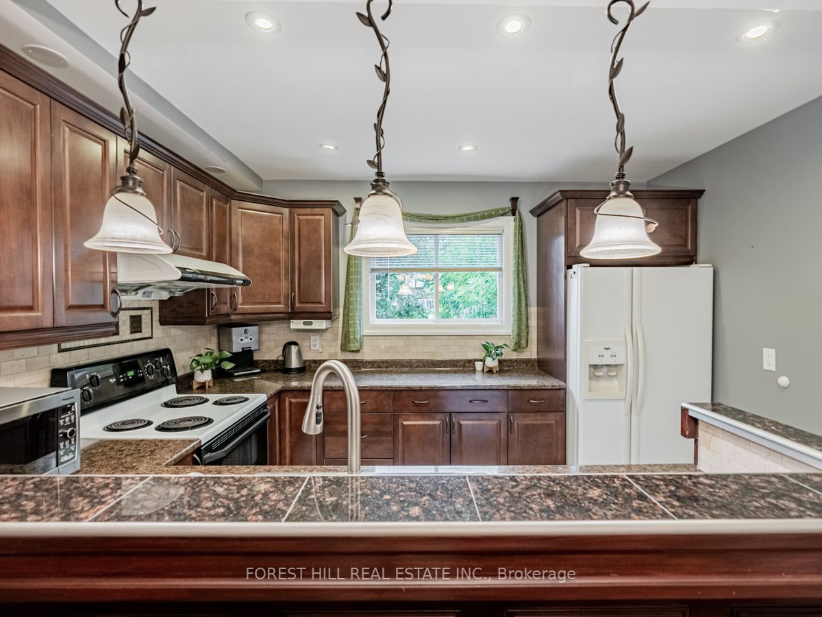 3175 Kirwin Ave, #77