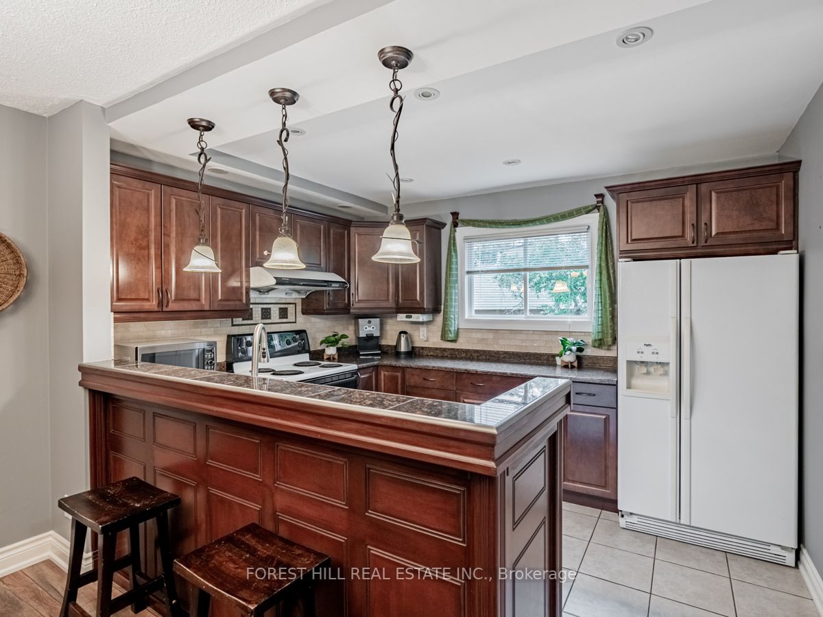 3175 Kirwin Ave, #77