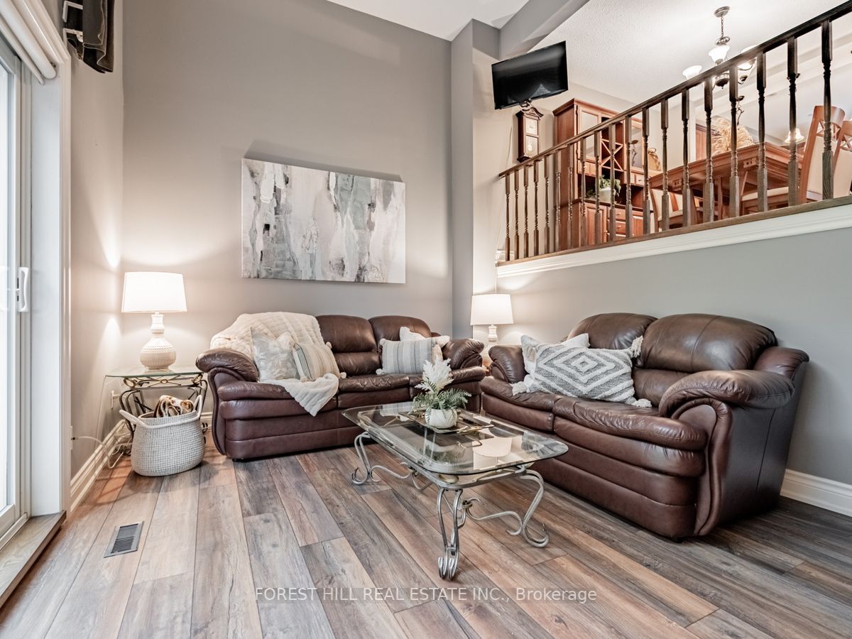 3175 Kirwin Ave, #77