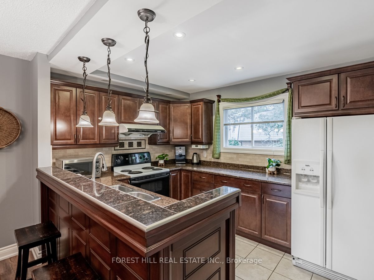 3175 Kirwin Ave, #77