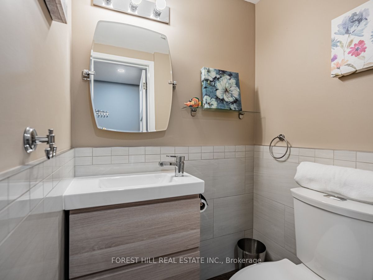 3175 Kirwin Ave, #77