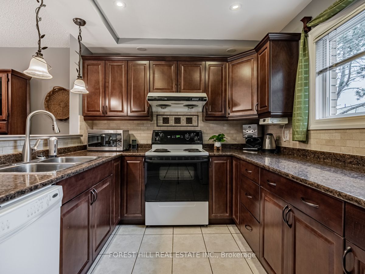 3175 Kirwin Ave, #77