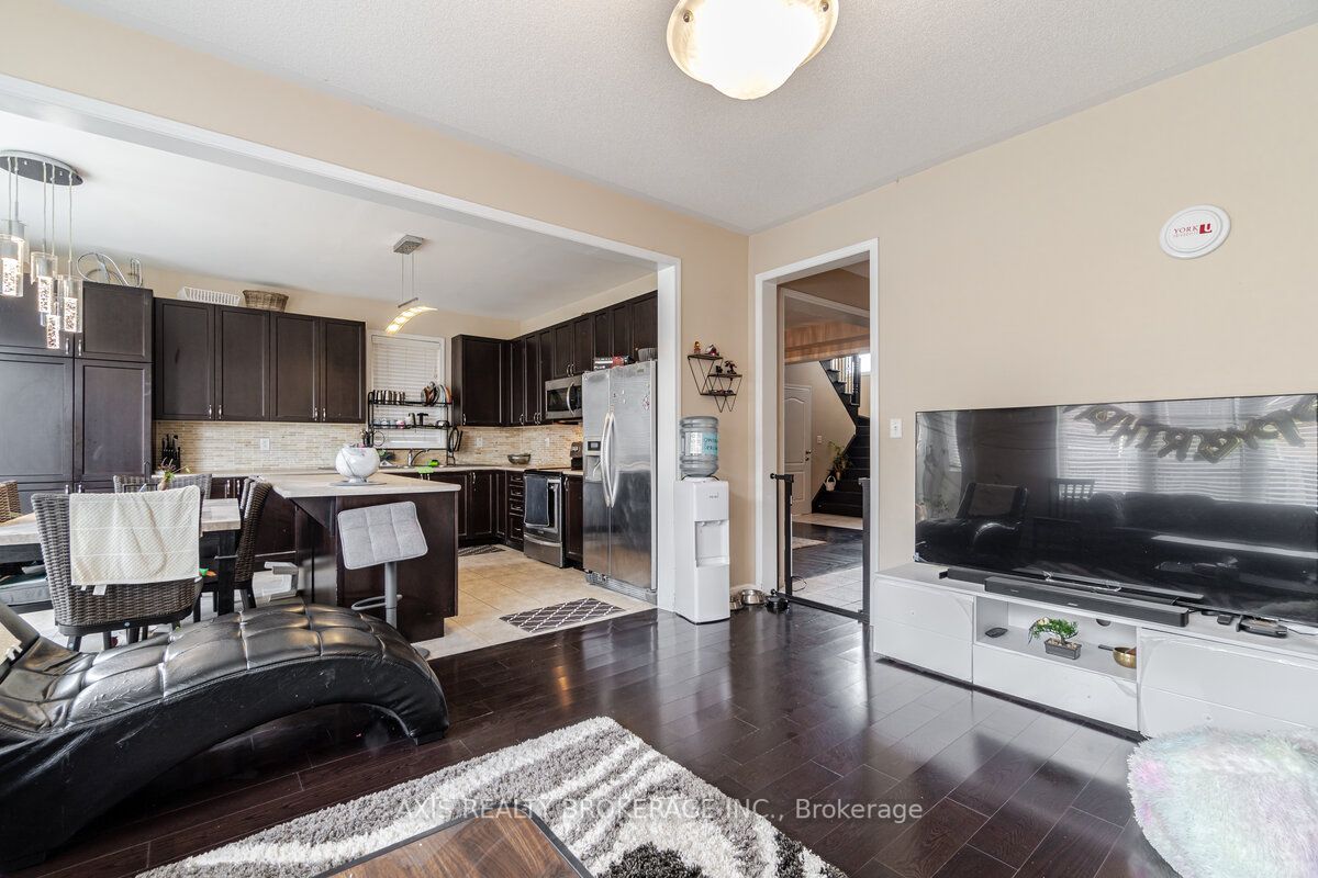 Listing W6166004 - Large Photo # 12
