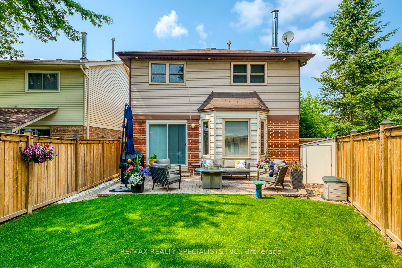 8 Ferguson Pl