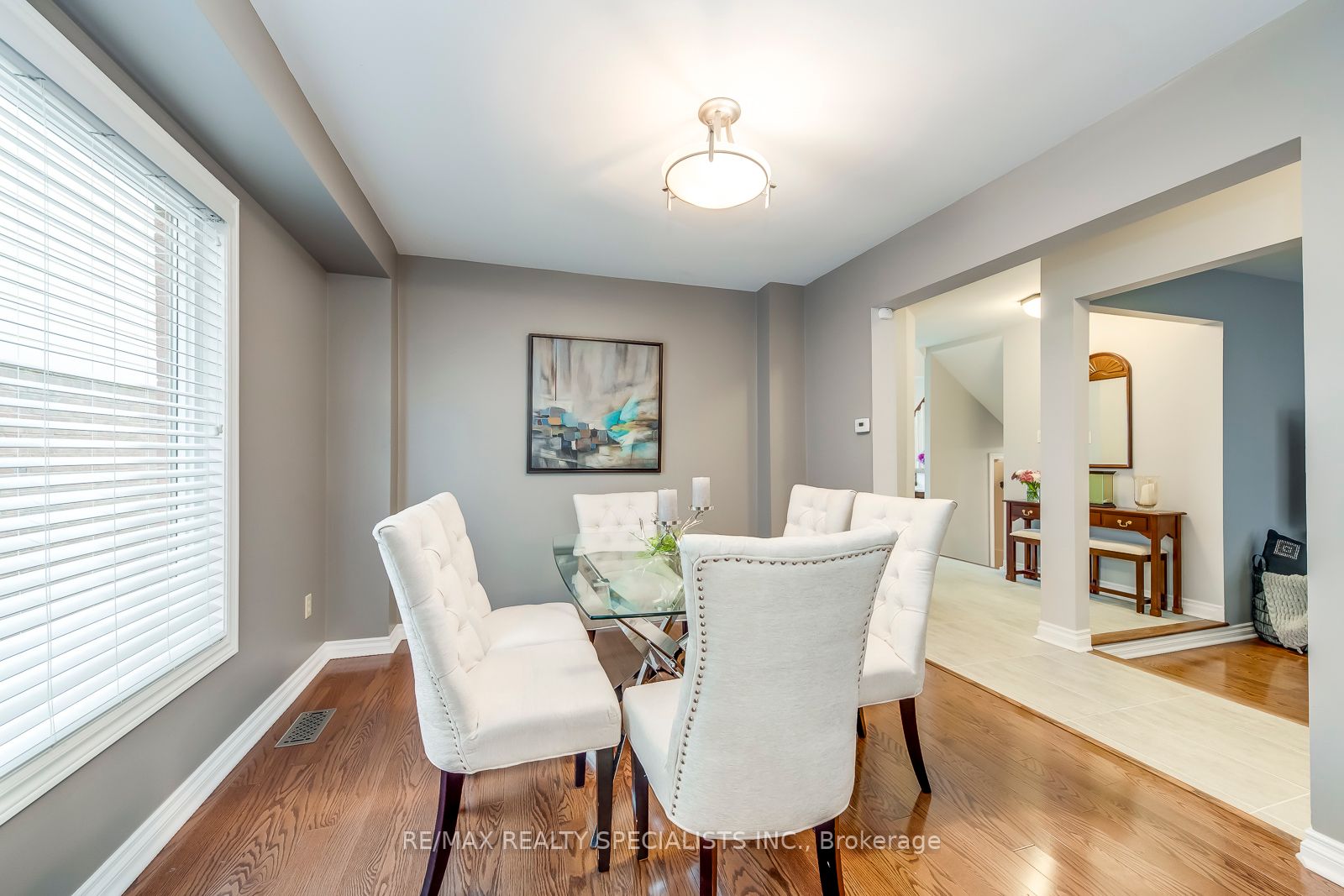 8 Ferguson Pl