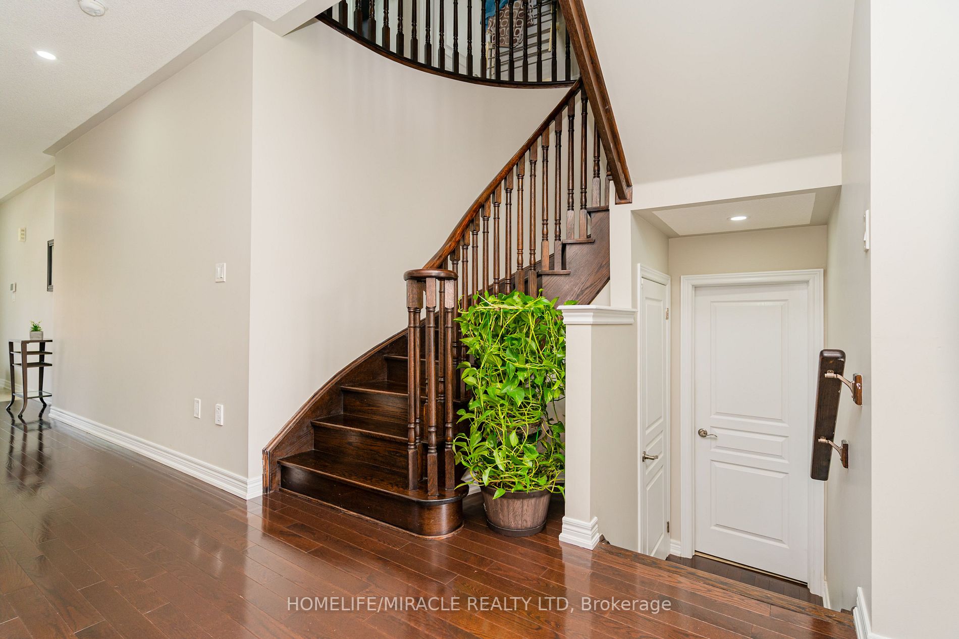 177 Allegro Dr