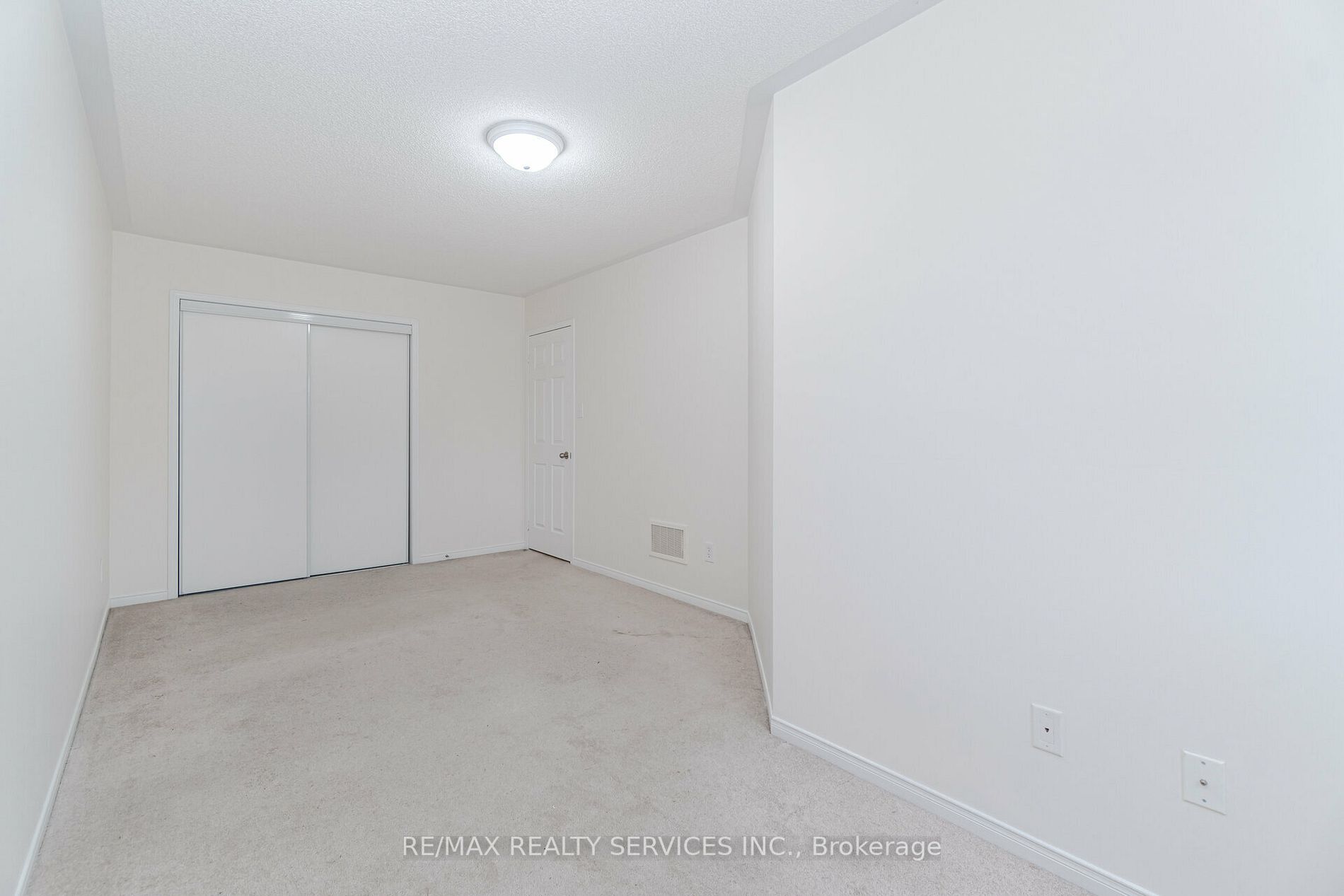 5255 Palmetto Pl, #126