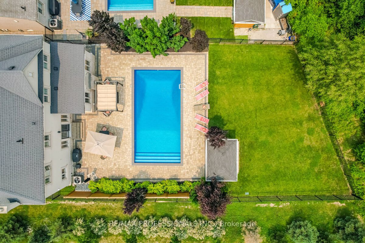 113 Royal West Dr