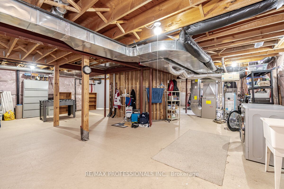 113 Royal West Dr
