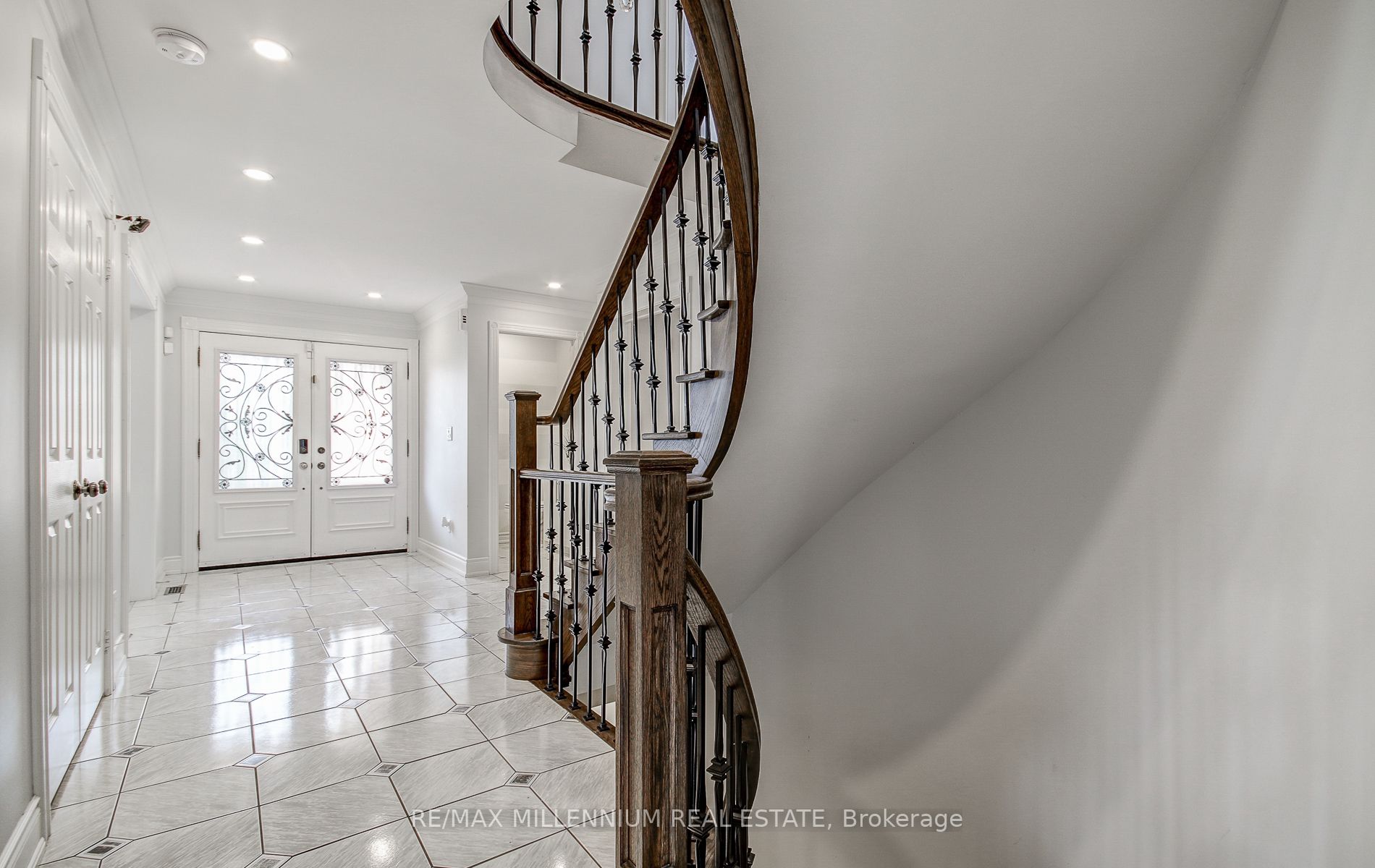 47 Burgby Ave