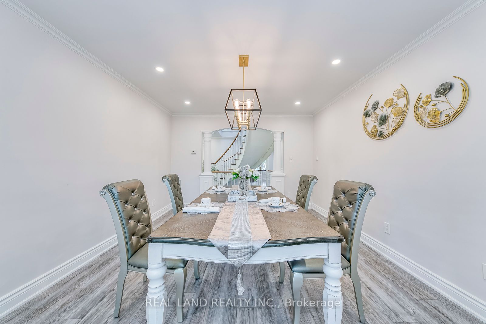 341 Acacia Court