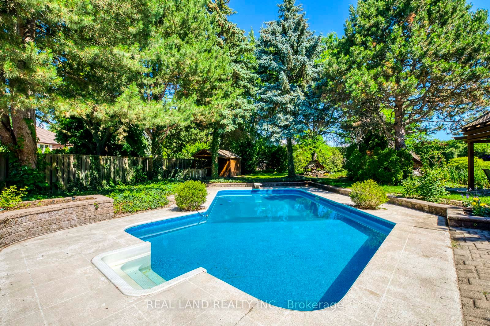 341 Acacia Court