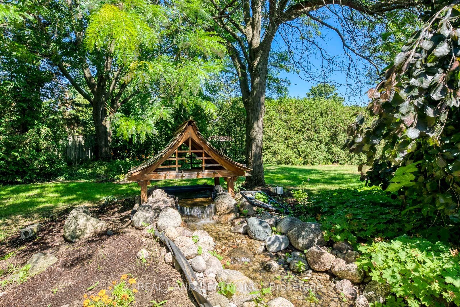 341 Acacia Court
