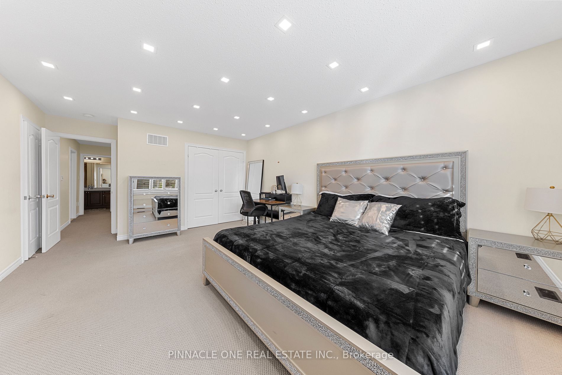 142 Sky Harbour Dr