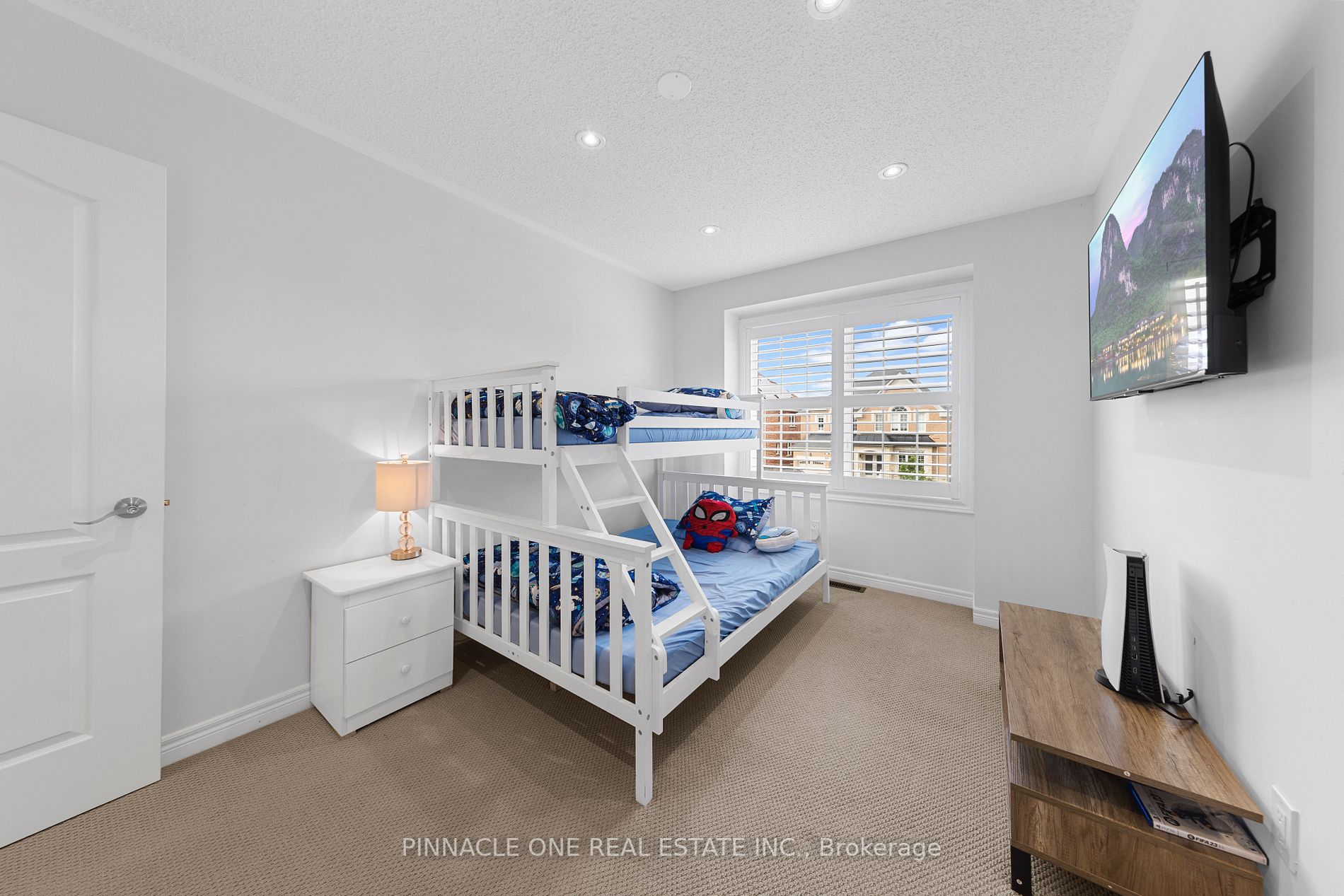142 Sky Harbour Dr
