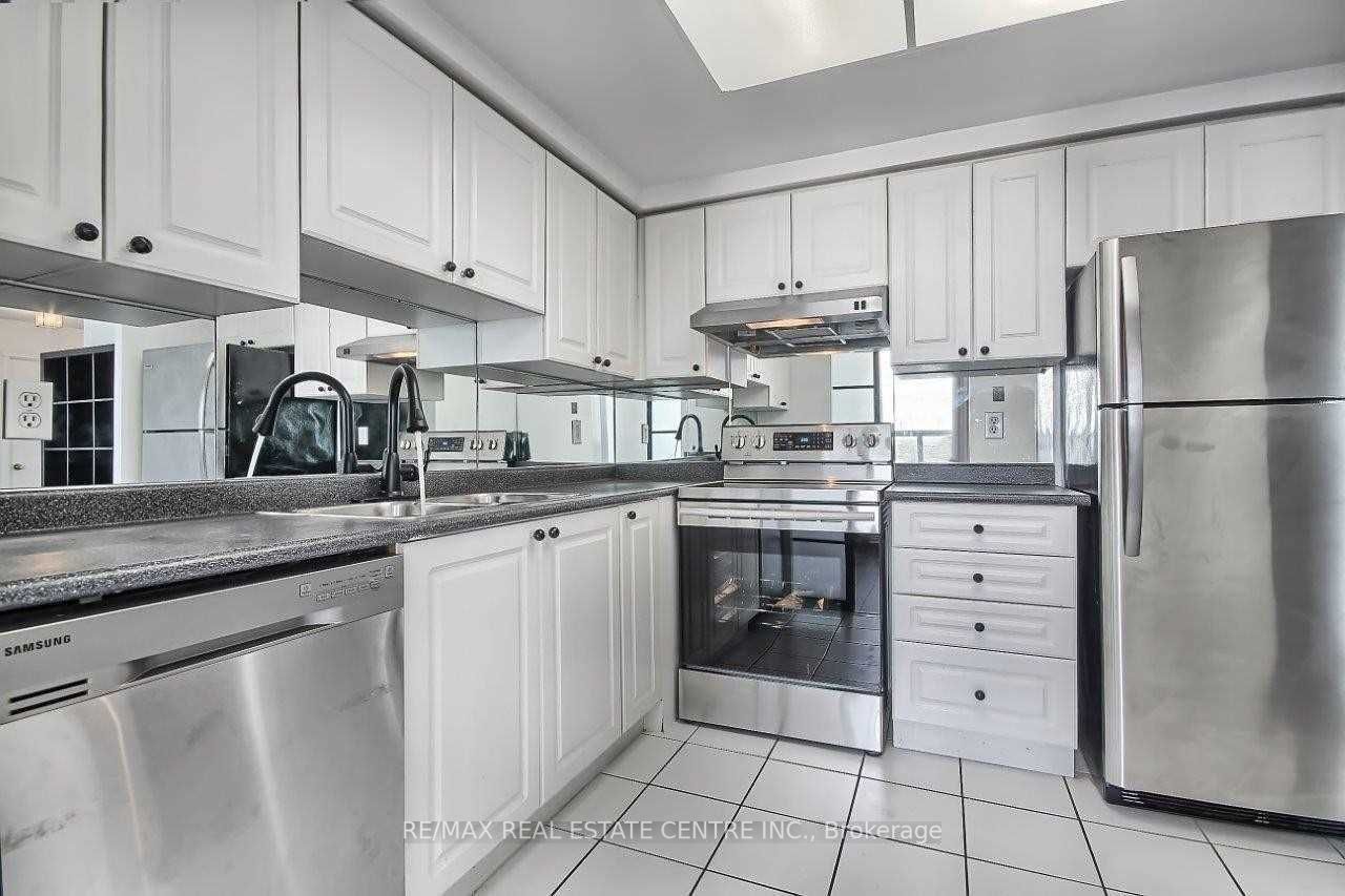 135 Hillcrest Ave, #2216