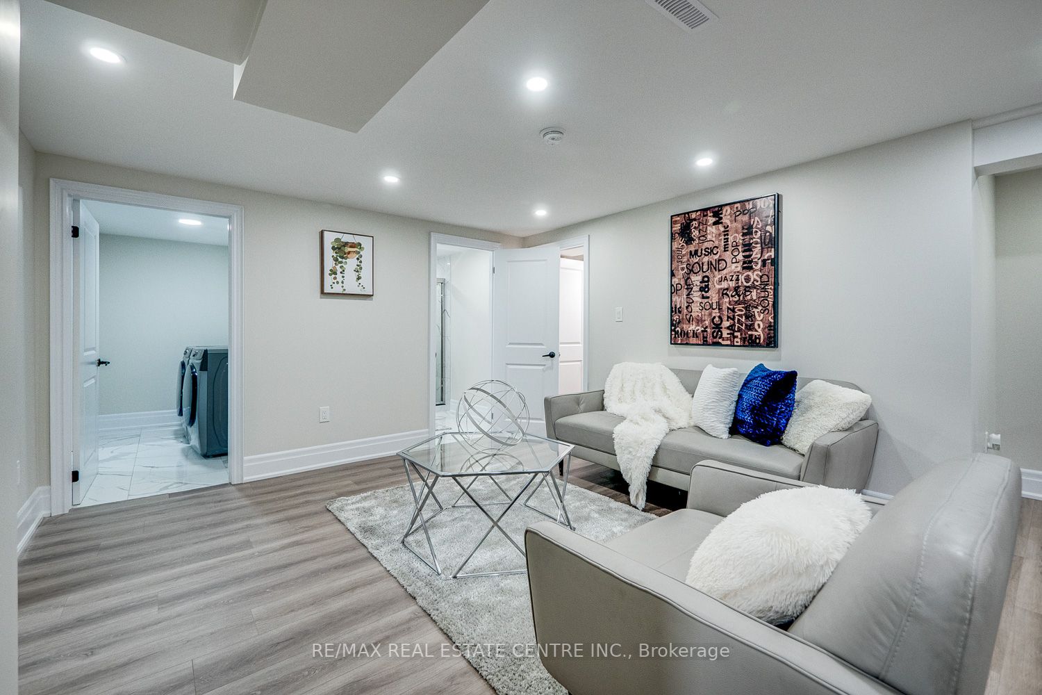 487 Ettridge Court