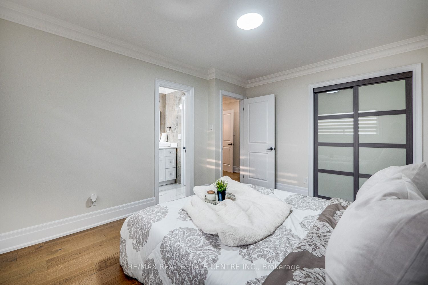 487 Ettridge Court