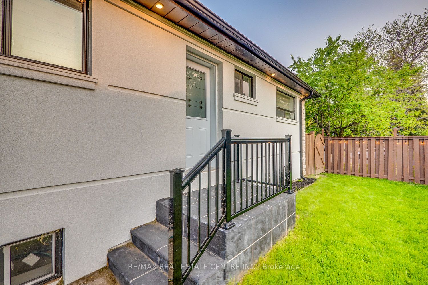 487 Ettridge Court