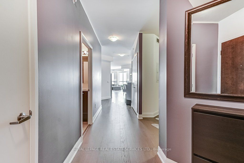 2480 Prince Michael Dr, #421