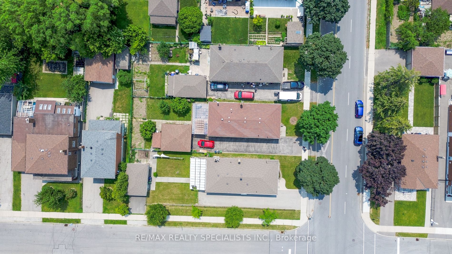27 Garratt Blvd