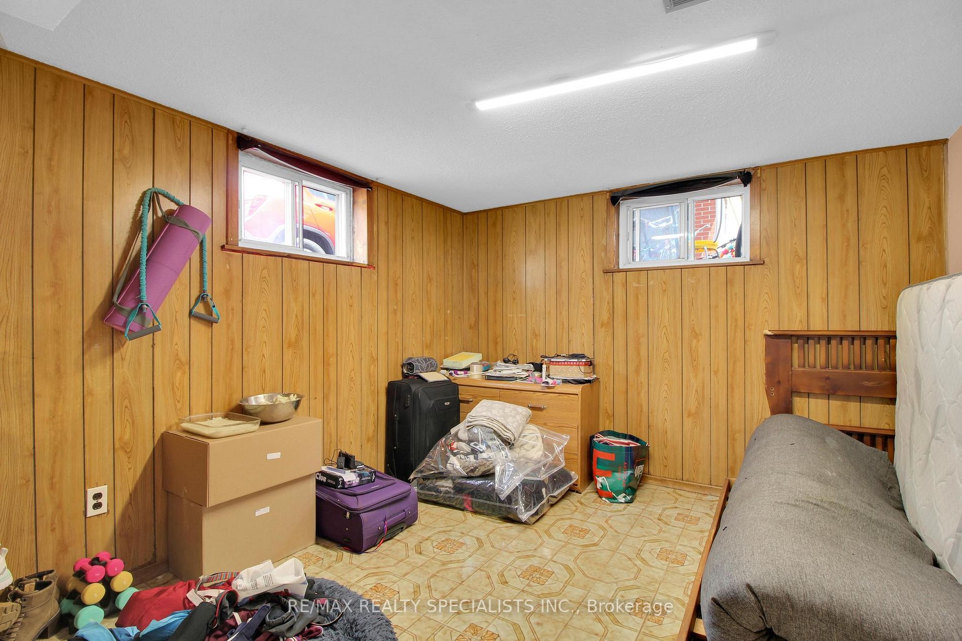 27 Garratt Blvd