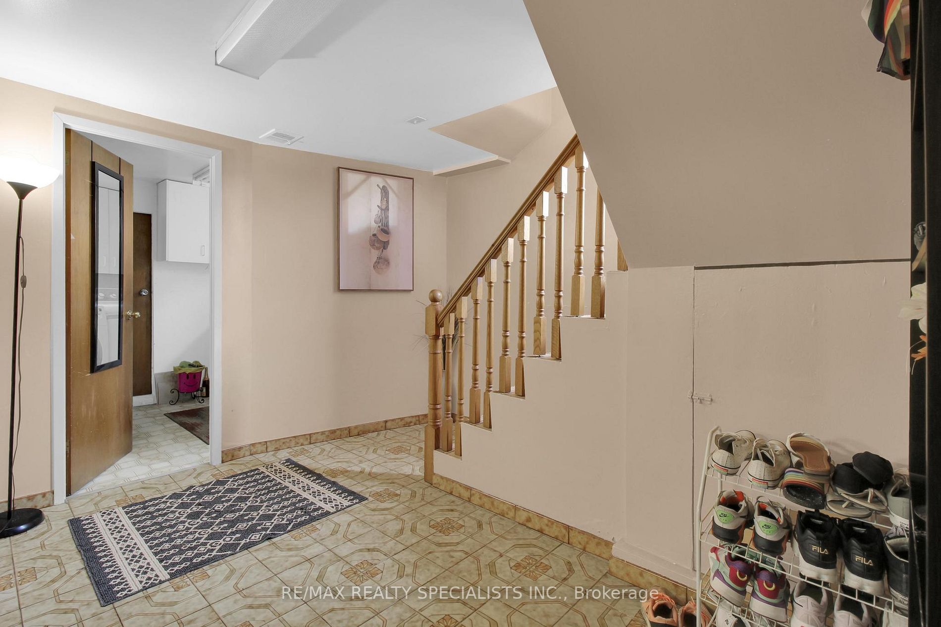 27 Garratt Blvd