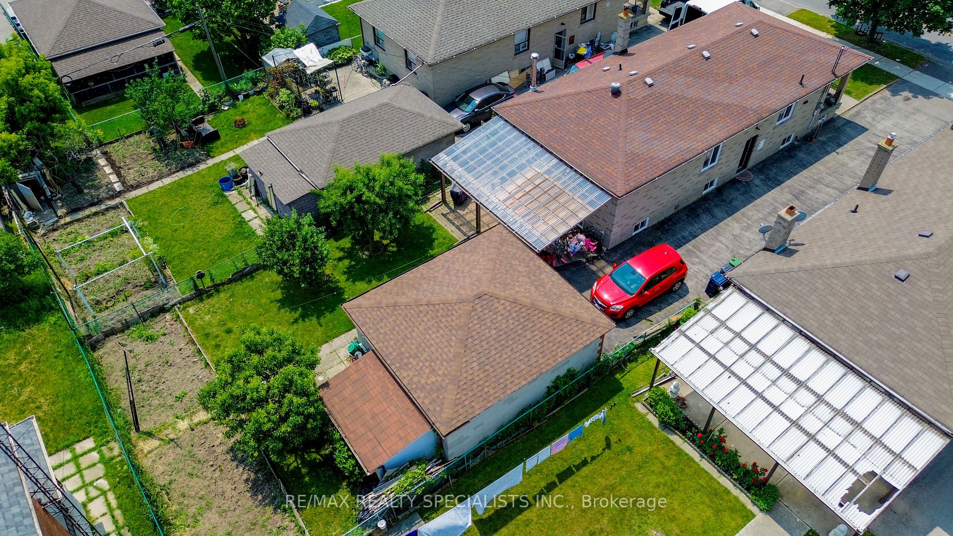 27 Garratt Blvd