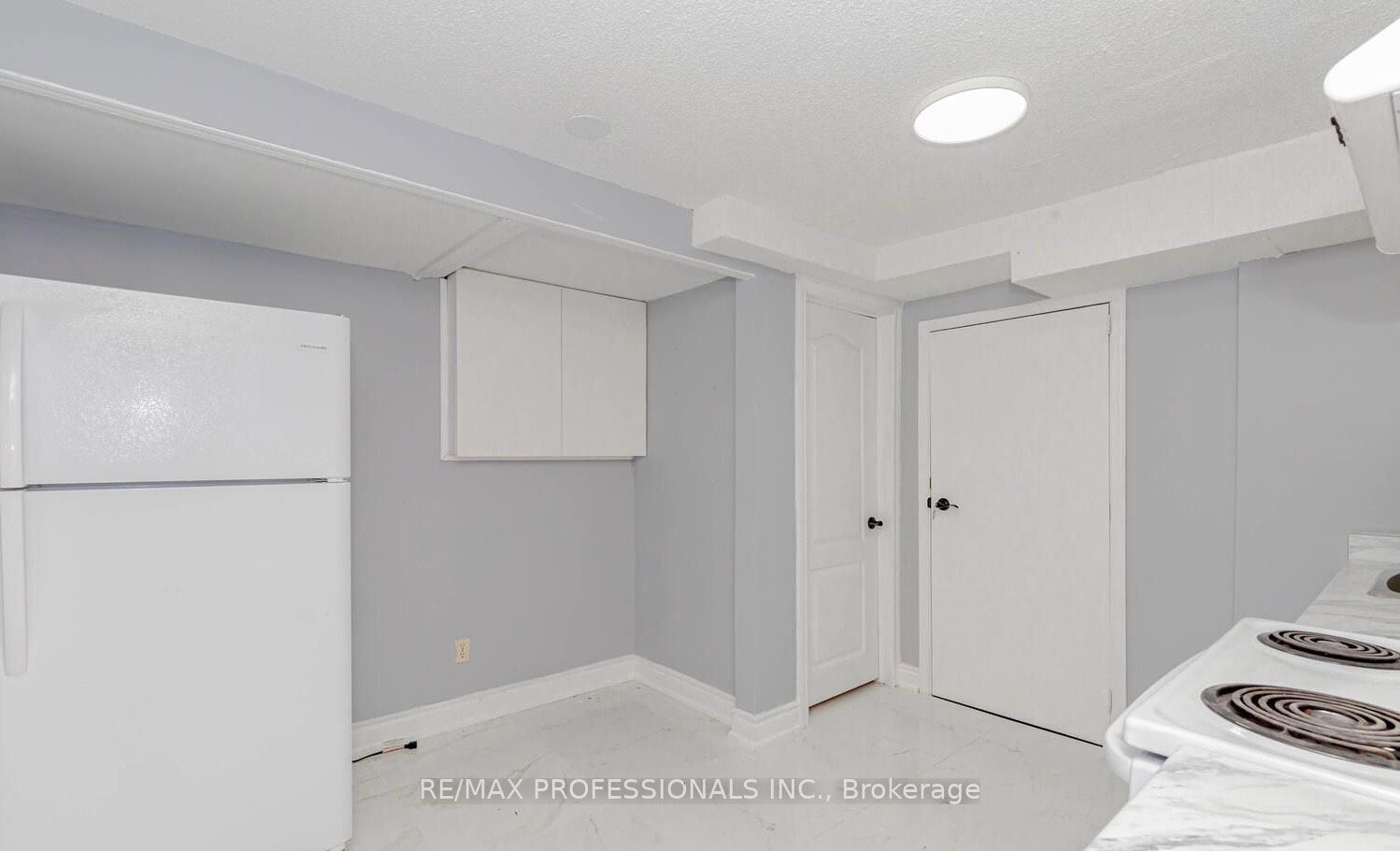 8 Norbrook Cres