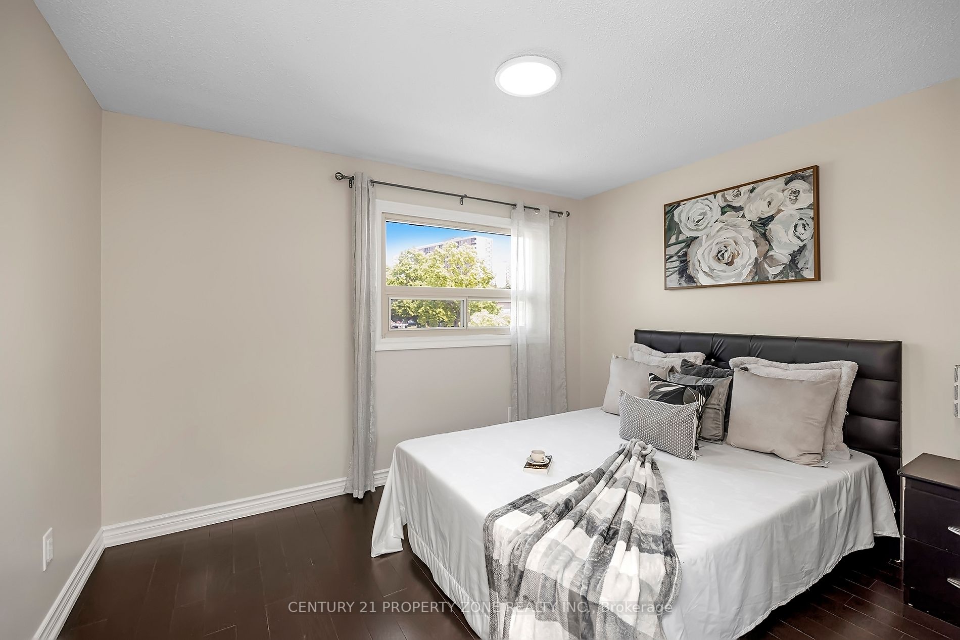 58 Schubert Cres