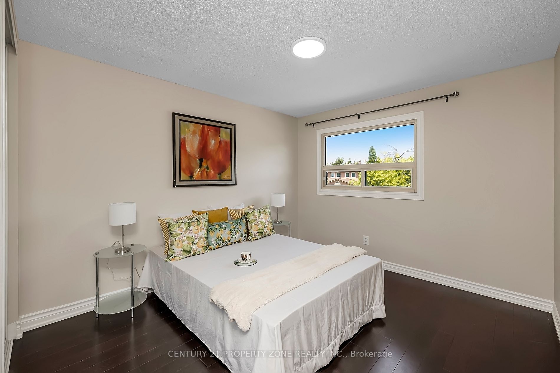 58 Schubert Cres