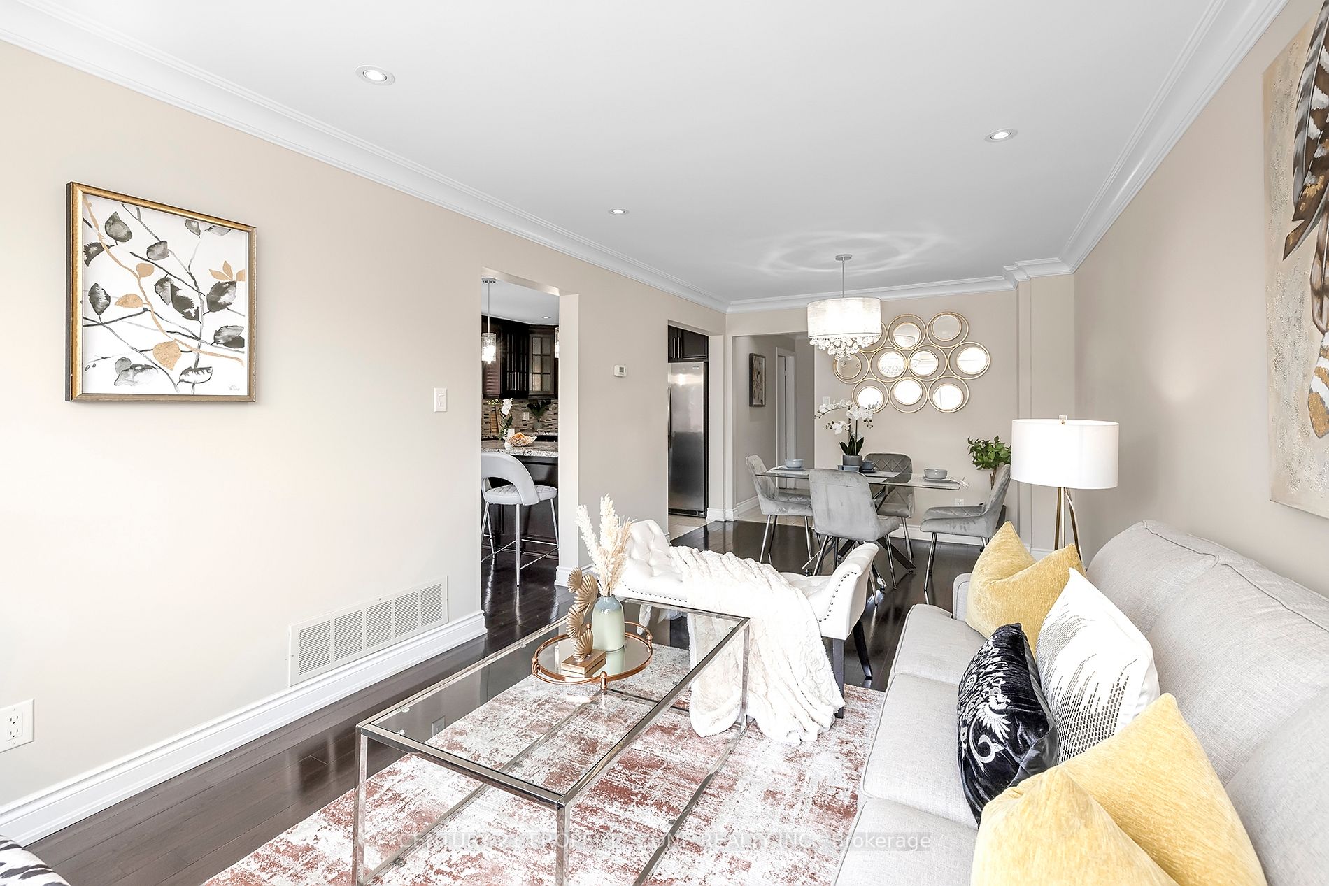 58 Schubert Cres