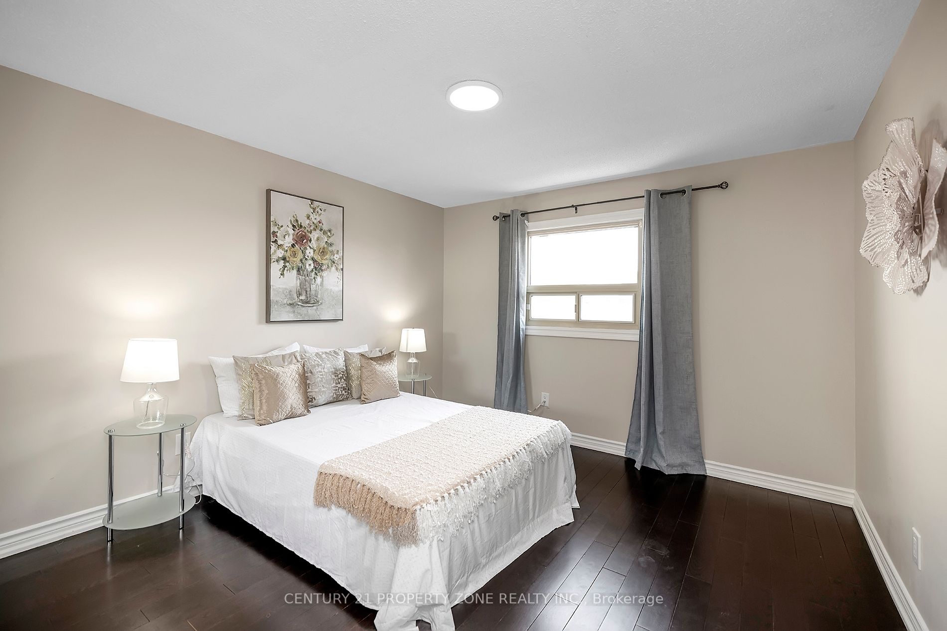 58 Schubert Cres