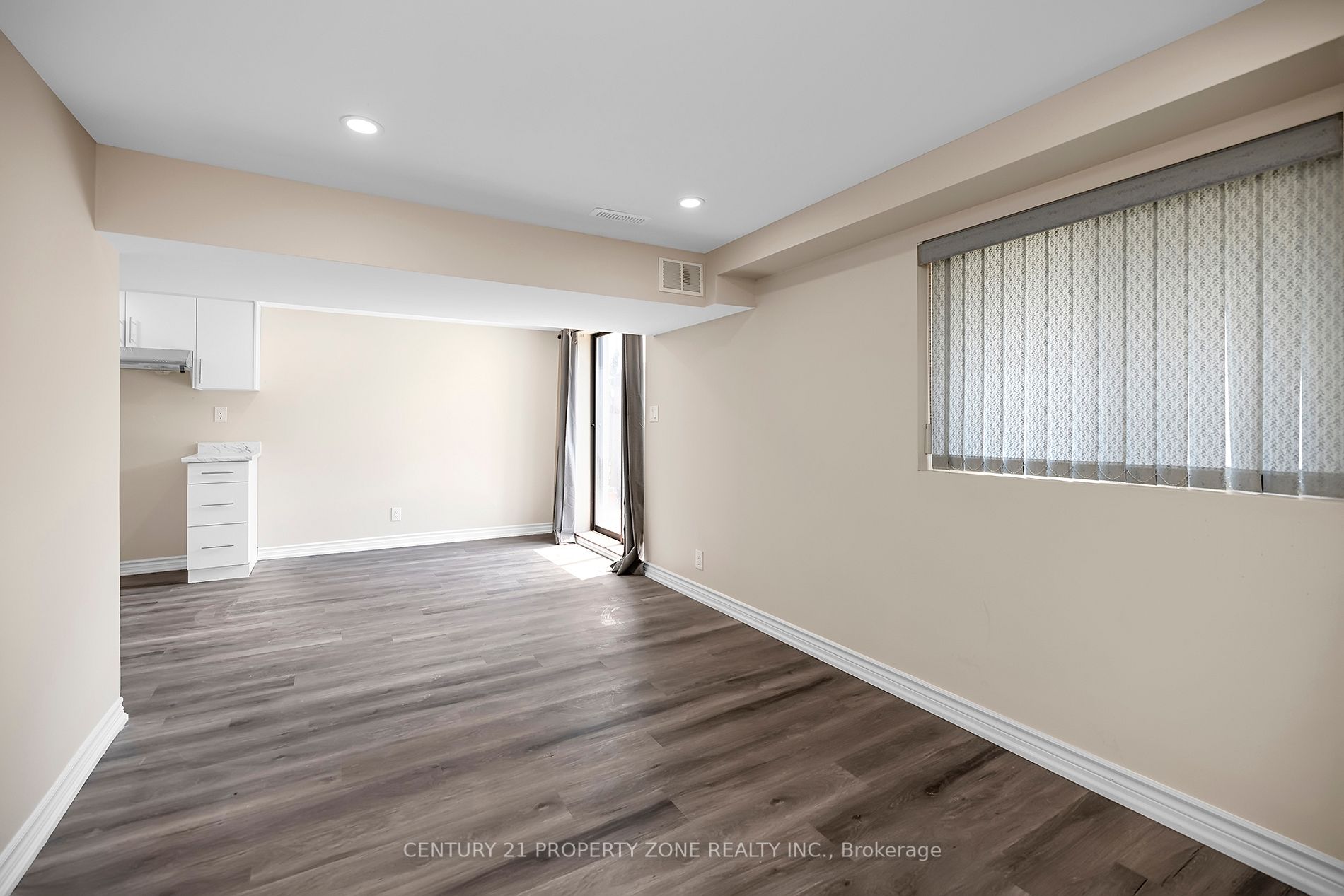 58 Schubert Cres
